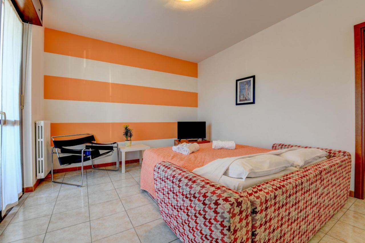 Residence Meridiana Peschiera del Garda Exterior photo